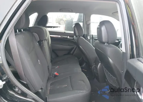 2015 Kia Sorento Lx z USA, uszkodzony, nr VIN 5XYKT4A61FG650193